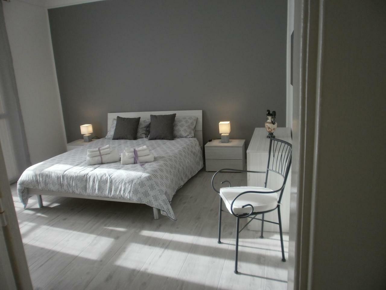 Casa Fean - Posto Auto Riservato Apartment Syracuse Luaran gambar