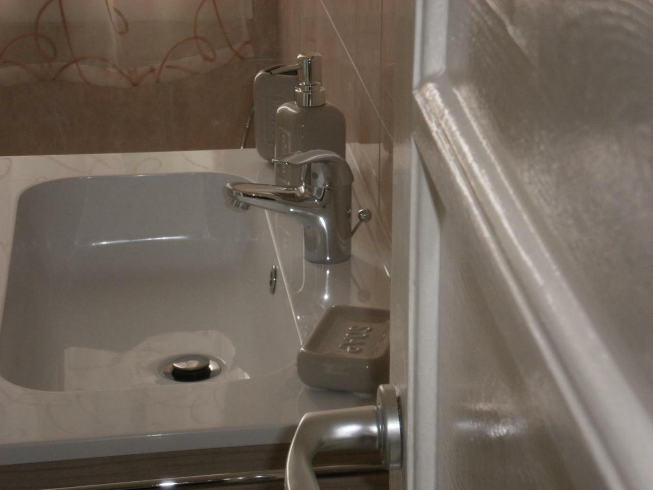 Casa Fean - Posto Auto Riservato Apartment Syracuse Luaran gambar